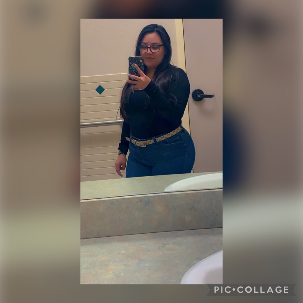 Meet your Posher, Monica